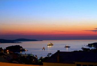 Villa Paladina has Balcony rooms