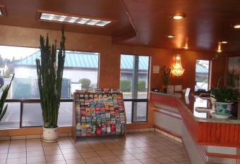 Sunrise Inn has Smoking rooms