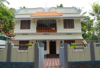 JEEVAN HOMESTAY kovalam has Balcony rooms