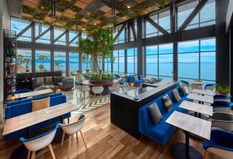 City Express Plus by Marriott Ensenada allows 18 year olds to book a room