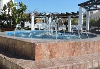 Hostal Sol y Mar allows 18 year olds to book a room