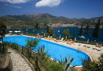 TH Capoliveri - Grand Hotel Elba International has Balcony rooms