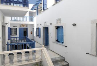 Manto Apartments has Balcony rooms