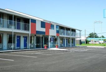 Motel 6-Oklahoma City, Ok - Airport East has Smoking rooms