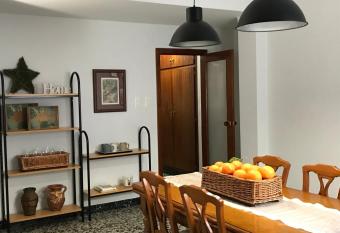 Bonito piso en el centro de Benaguacil has Balcony rooms