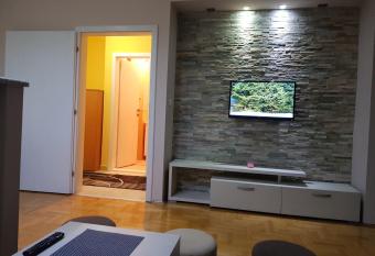 Sunce has Balcony rooms