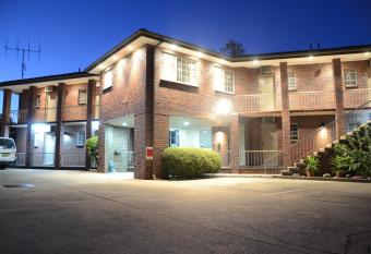 Motel Margeurita allows 18 year olds to book a room