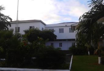 Sea Shell Palms, Ocho Rios allows 18 year olds to book a room