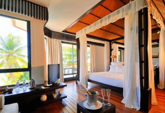 Le Cardinal Exclusive Resort has Balcony rooms