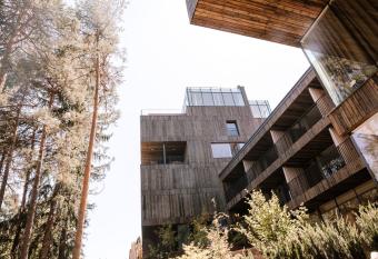 Saltus has Balcony rooms