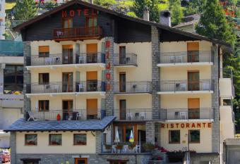 Hotel Bijou has Balcony rooms