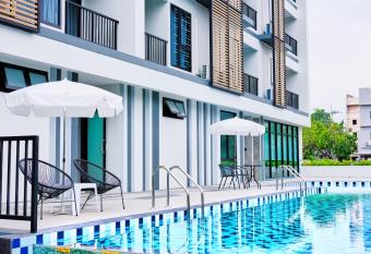 Baan Pakdi Pattaya allows 18 year olds to book a room