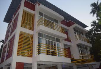 Oasis Resort has Balcony rooms