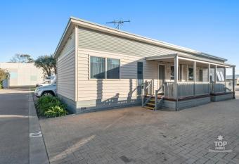 Esperance Bay Holiday Park allows 18 year olds to book a room