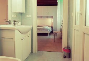 Le mille e una notte has Balcony rooms