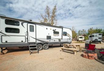 Outdoor Experience II Glamping Setup OK33 allows 18 year olds to book a room