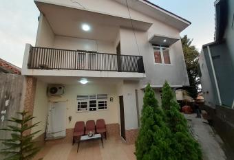 Kost Carmelia Syariah Baranangsiang Bogor allows 18 year olds to book a room