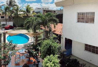 Hotel Santa Elena allows 18 year olds to book a room