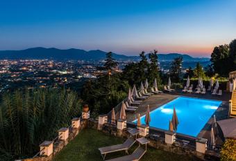 Antico Borgo di Matraia - Villa Guinigi has Balcony rooms