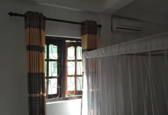 sinhagiri hotel & restaurant has Balcony rooms