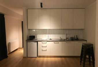 VISTA GUDAURI- Family, Friends and the Mountains has Balcony rooms