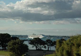 Nautical Nook Bed and Breakfast has Balcony rooms