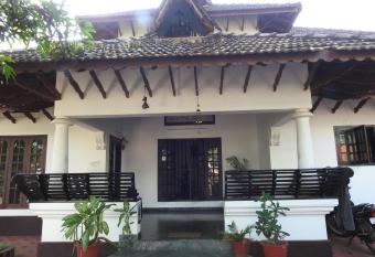 Orchid Beach Villa has Balcony rooms