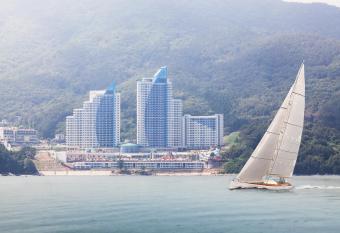 Sono Calm Geoje allows 18 year olds to book a room