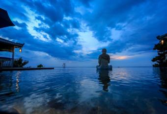 The Kayu Manis Villa & Spa has Balcony rooms