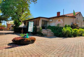 Golden Days Lodge allows 18 year olds to book a room