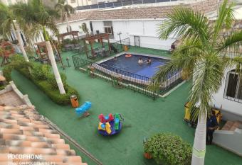 Jeddah Wakan Villas                      has rooms with a private hot tub