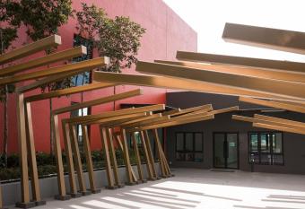 Adore Homestay@Emira Seksyen 13 Shah Alam, MSU, Stadium, AEON Mall has rooms with a private hot tub