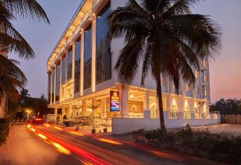 Shivas Galaxy Hotel allows 18 year olds to book a room