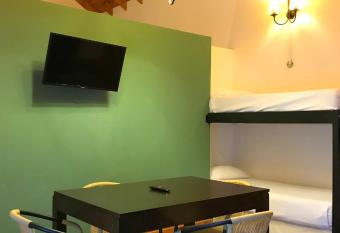 Hosteria Patagon has rooms with a private hot tub