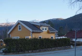 Sandvik Garasjeloft allows 18 year olds to book a room