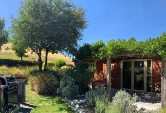 Burn Cottage Retreat allows 18 year olds to book a room