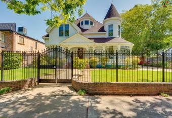 Lodi Hill House allows 18 year olds to book a room