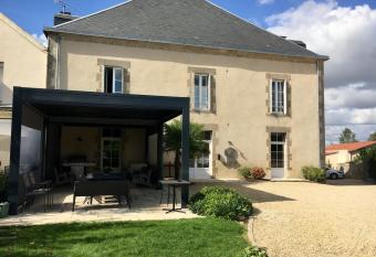 Maison Marie Barrault allows 18 year olds to book a room