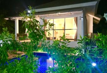 2 Bedroom Pool Villa Jasmine SDV001 - short walk to beautiful Ban Tai beach and village has Balcony rooms