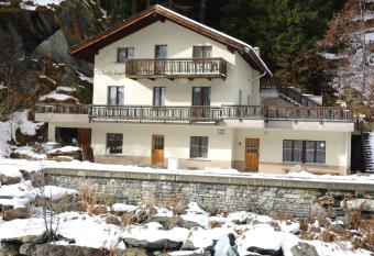 Haus Pickelschmiede has Balcony rooms