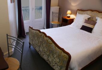 Le Bellerive has Balcony rooms