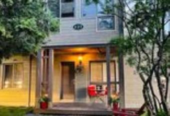 perfect 'lil condo has Balcony rooms