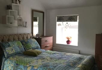 Old Mill House has Balcony rooms