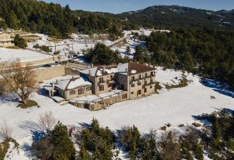 Karyatis Resort has Balcony rooms