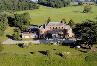 Longworth Hall Hotel allows 18 year olds to book a room