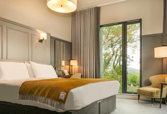 Marmalade allows 18 year olds to book a room