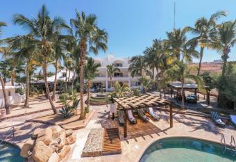 Hotel & Suites El Moro has Balcony rooms