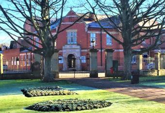 Kings Park Hotel allows 18 year olds to book a room