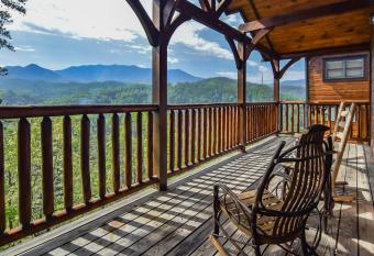 Enchanted View Cabin - Spectacular View, Hot Tub, Gameroom, 2BR 2BA Sleeps 8 allows 18 year olds to book a room