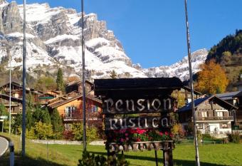 B&B Pension Rustica has Balcony rooms